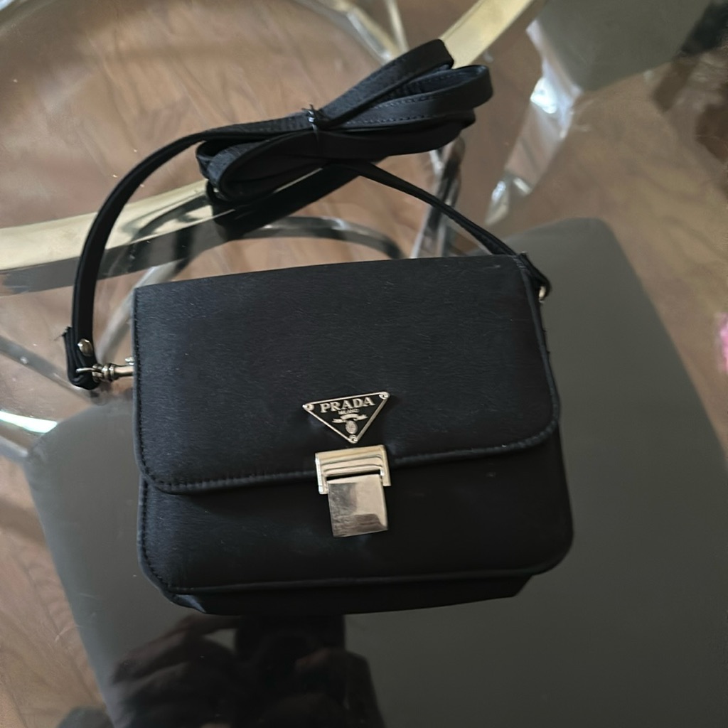 Nwot Prada Small Super Cute Purse